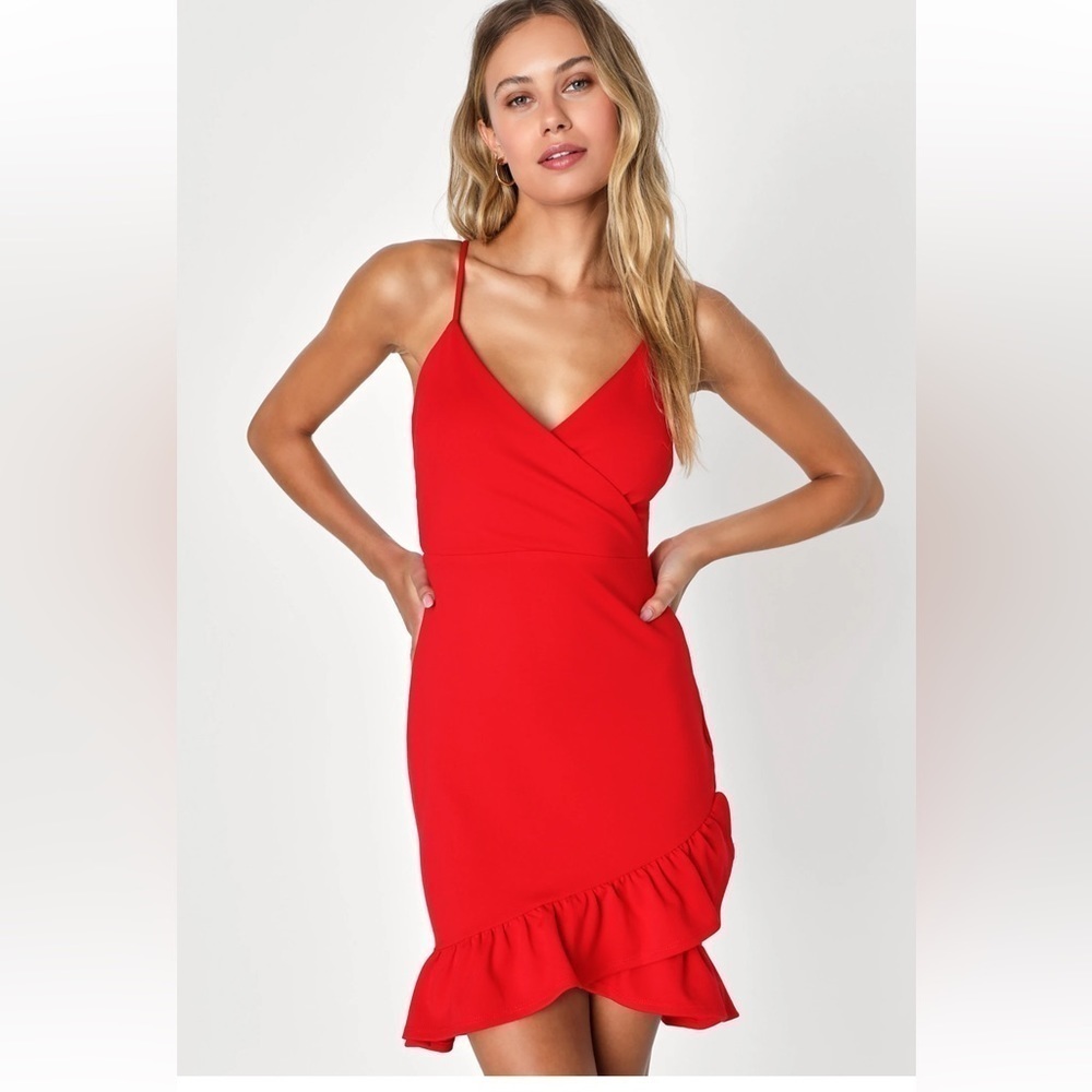 LULU'S Women's Red Bodycon Dress Size M Valentines Feminine Sweetheart Ruffle - Picture 1 of 7